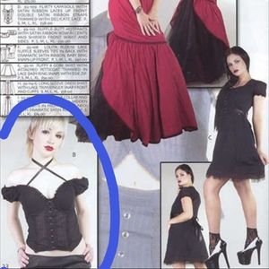 Lip Service Dark Legacy peasant hook and eye Top L